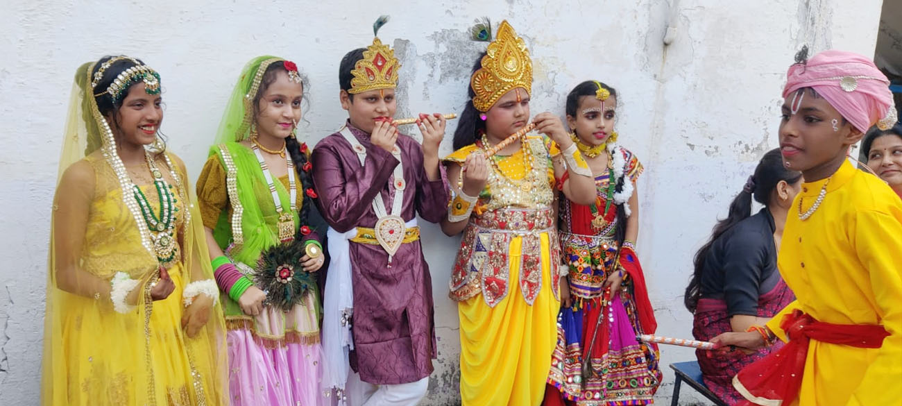 Frommans School Rewa MP